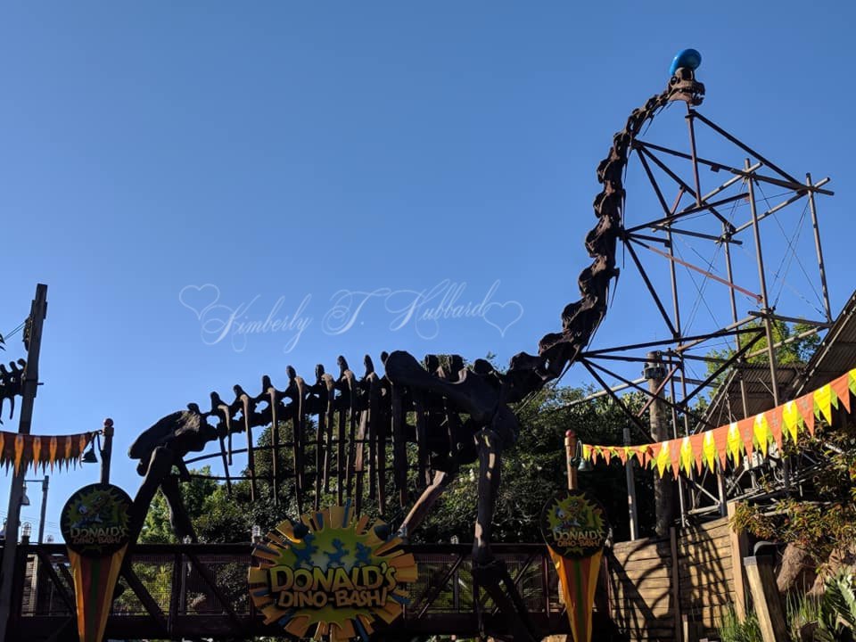 Donald's Dino-Bash in DinoLand