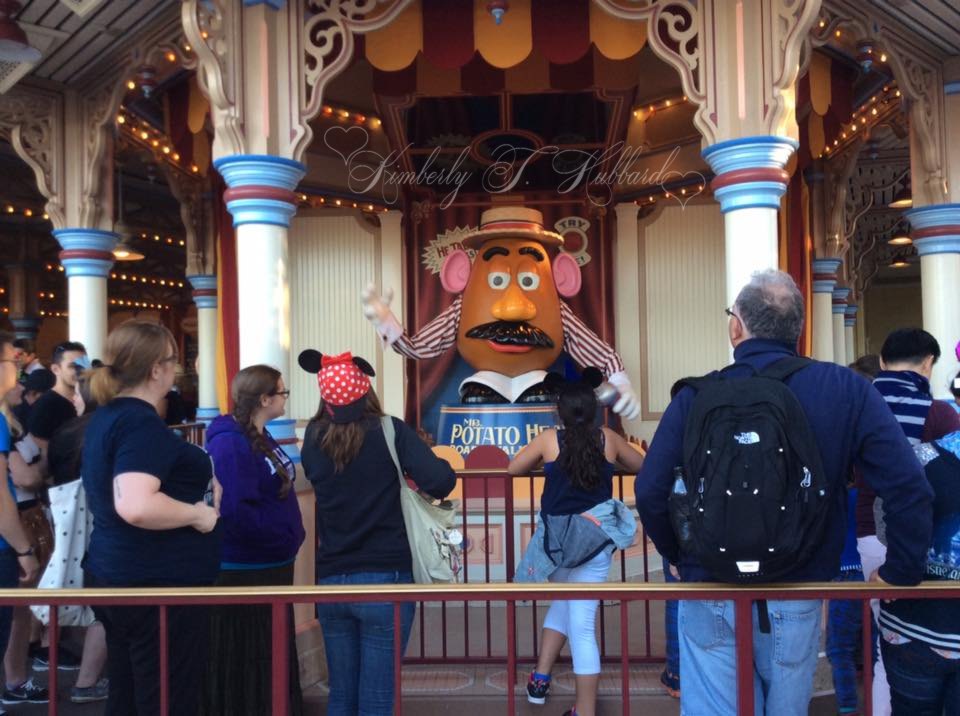 Mr. Potato Head Entertaing the Crowd at Toy Story Mania